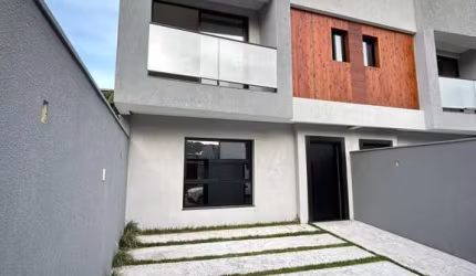 Sobrado pronto para morar, 03 suítes, piscina e amplo quintal, Terras Altas