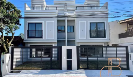 Sobrado triplex alto padrão pronto para morar, centro de Balneário Camboriú