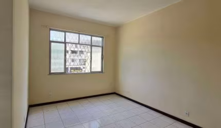 Freguesia. Apartamento para Venda com Sala, 1 Quarto e 1 Vaga.