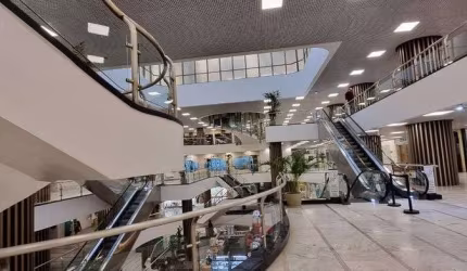 Copacabana. Loja no Shopping com 41 Metros Quadrados em Copacabana - Rio de Janeiro - RJ
