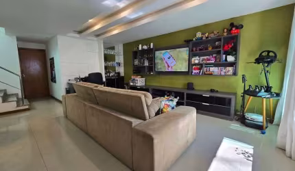 Freguesia. Casa de Condomínio para Venda com Salão, 4 Quartos e 2 Vagas.
