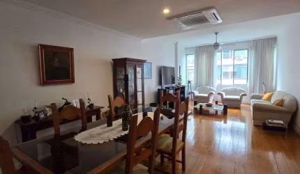 Copacabana. Apartamento para Venda com Salão, 4 Quartos, Sendo 1 Suíte e 1 Vaga de Garagem.