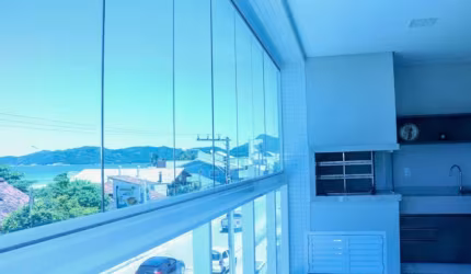 LINDO APARTAMENTO MOBILIADO - VISTA PARA O MAR