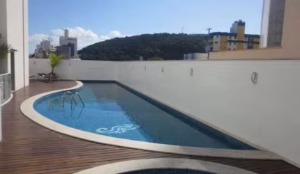 AMPLA COBERTURA, CENTRAL - PRÓXIMO SUPERMERCADOS, RESTAURANTES, COMÉRCIOS