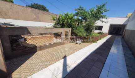 Casa com 2 quartos à venda no Alto Alegre, Cascavel , 126 m2 por R$ 420.000
