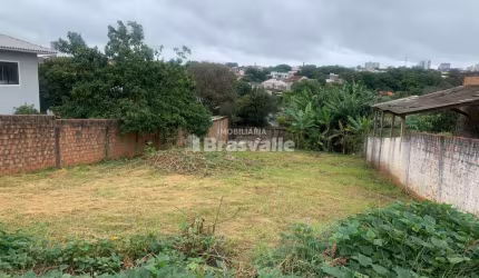 Terreno à venda no Centro, Cascavel  por R$ 350.000