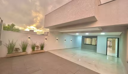 Casa com 3 quartos à venda no Coqueiral, Cascavel , 185 m2 por R$ 1.350.000