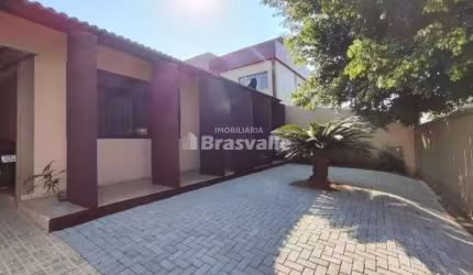 Casa com 3 quartos à venda no Neva, Cascavel , 225 m2 por R$ 1.300.000