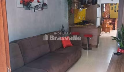 Casa toda mobiliada