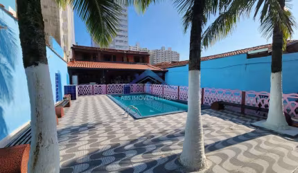 Casa com 5 dorms, Vila Mirim, Praia Grande - R$ 1.1 mi, Cod: 4570