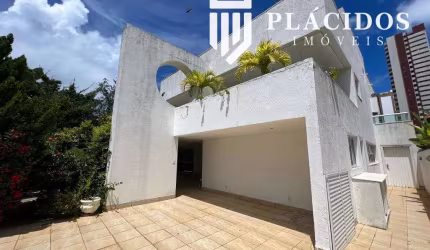 Casa à  venda no Caminho das Árvores, Salvador - BA