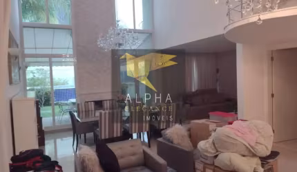 Casa a venda em Alphaville  no Alpha Conde
