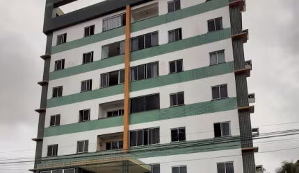 Apartamento próximo ao Colégio Farias Brito Junior e Shopping Via Sul, c/ Sala,  02 quartos ( 01 Suíte ) Closed, Cozinha, Armários, 02 Vagas, Condominio  c/ 01 Elevador e Salão de Festas.
