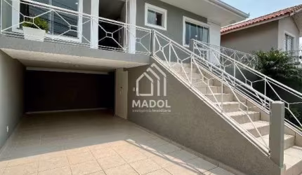 Casa à Venda em Boa Vista, Ponta Grossa - PR