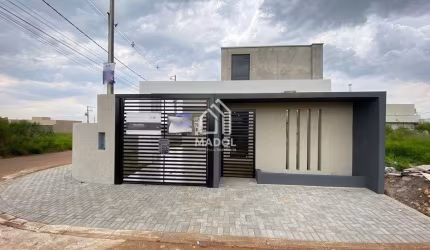 Casa à Venda em Cará-cará, Ponta Grossa - PR