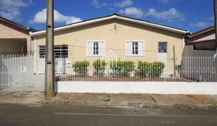 Casa à Venda em Contorno, Ponta Grossa - PR