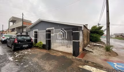 Casa à Venda em Contorno, Ponta Grossa - PR