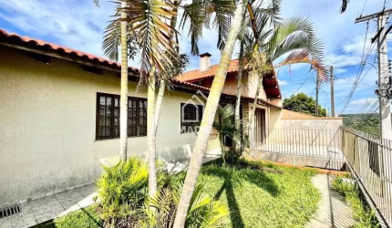 Casa à Venda em Contorno, Ponta Grossa - PR