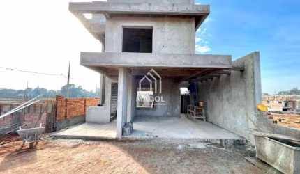 Casa em condomínio à Venda em Jardim Carvalho, Ponta Grossa - PR