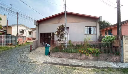 Casa à Venda em Neves, Ponta Grossa - PR
