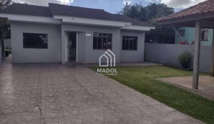 Casa à Venda em Oficinas, Ponta Grossa - PR