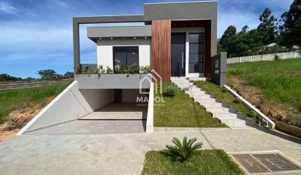 Casa em condomínio à Venda em Orfãs, Ponta Grossa - PR