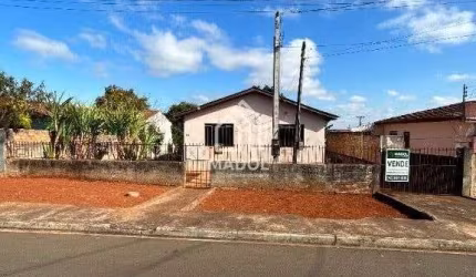 Casa à Venda em Uvaranas, Ponta Grossa - PR