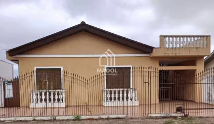 Casa à Venda em Uvaranas, Ponta Grossa - PR