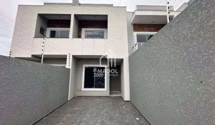 Casa à Venda em Uvaranas, Ponta Grossa - PR