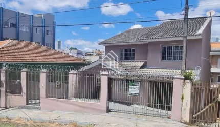 Sobrado à Venda em Centro, Ponta Grossa - PR