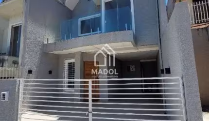 Sobrado à Venda em Estrela, Ponta Grossa - PR