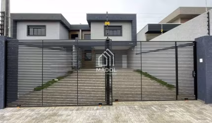 Sobrado à Venda em Jardim Carvalho, Ponta Grossa - PR