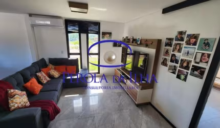 Casa em condomínio fechado com 4 quartos à venda na Avenida Red Park, 764, São João do Rio Vermelho, Florianópolis, 207 m2 por R$ 1.685.000