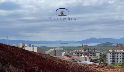Terreno à venda no Córrego Grande