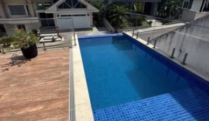 CASA NO JOÃO PAULO - FLORIANÓPOLIS