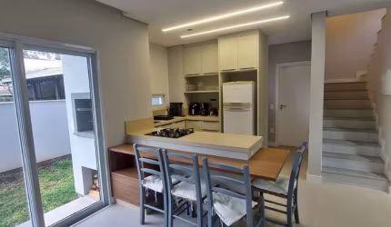 Casa dos sonhos à venda, localizada em um dos bairros mais valorizados da cidade!