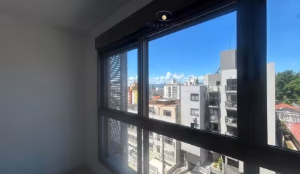 **Oportunidade única de locação de SALA comercial no D/NEX, no coração do Estreito, em Florianópolis!**