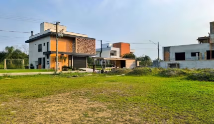 Terreno à venda no Canasvieiras