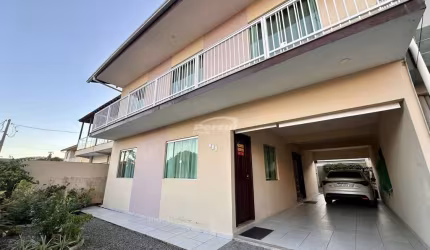 Casa com 6 quartos à venda no Centro, Penha , 100 m2 por R$ 1.500.000