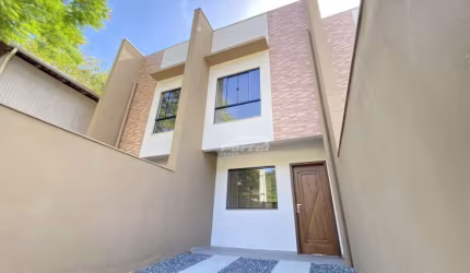 Casa com 2 quartos para alugar no Velha Grande, Blumenau , 77 m2 por R$ 2.000