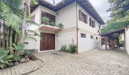 Casa comercial com 1 sala para alugar no Garcia, Blumenau , 228 m2 por R$ 6.000