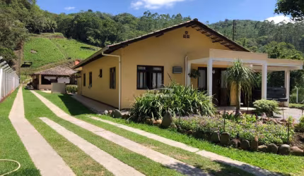 Chácara / sítio com 4 quartos à venda no Belchior Alto, Gaspar  por R$ 1.750.000