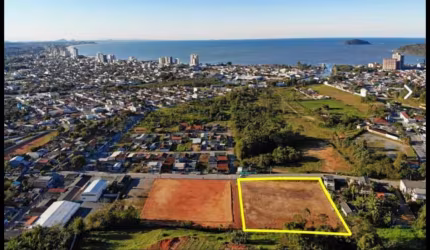 Terreno comercial à venda na Nossa Senhora da Paz, Balneário Piçarras , 5422 m2 por R$ 5.400.000