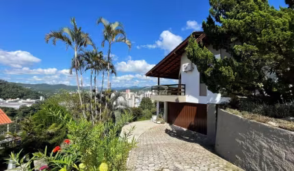 Casa com 4 quartos à venda no Ponta Aguda, Blumenau , 210 m2 por R$ 830.000