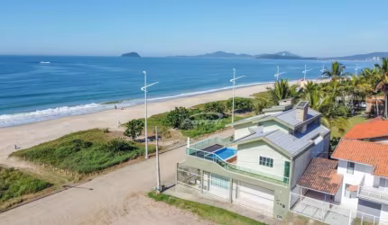 Casa com 6 quartos à venda no Itacolomi, Balneário Piçarras , 340 m2 por R$ 3.800.000