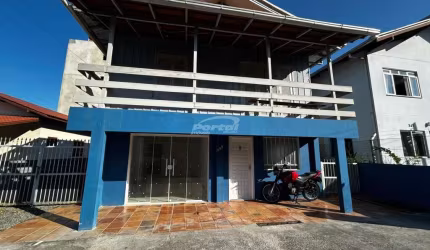 Apartamento com 4 quartos para alugar no Gravata, Navegantes , 100 m2 por R$ 2.000