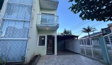 Casa com 2 quartos à venda no Itacolomi, Balneário Piçarras , 80 m2 por R$ 520.000