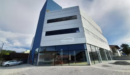 Ponto comercial com 1 sala para alugar no Itoupava Norte, Blumenau , 450 m2 por R$ 10.000