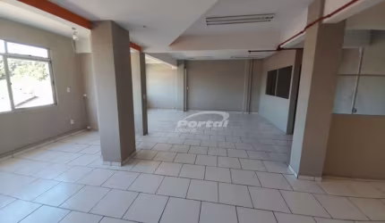 Ponto comercial para alugar em Água Verde, Blumenau , 300 m2 por R$ 12.000