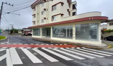Sala comercial com 2 salas para alugar em Santa Terezinha, Gaspar , 200 m2 por R$ 7.500